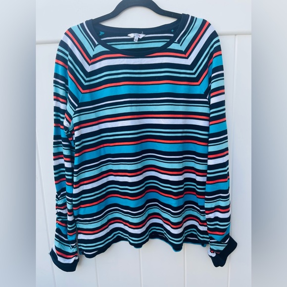 Crown & Ivy Long Sleeve Sweatshirt size large NWT - Picture 8 of 8